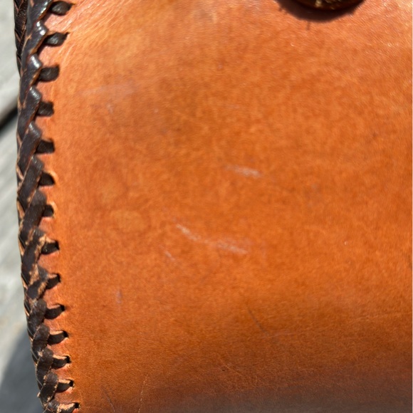 Beautiful Vintage 70s-ish Hand Tooled Leather Purse - Picture 8 of 12